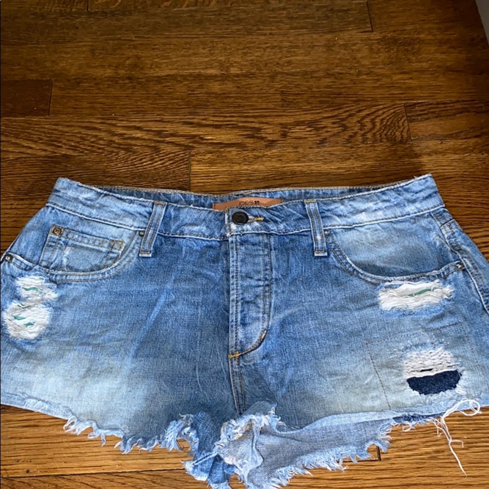 SALE! Size 28 Joe’s Jeans Denim shorts Light Wash